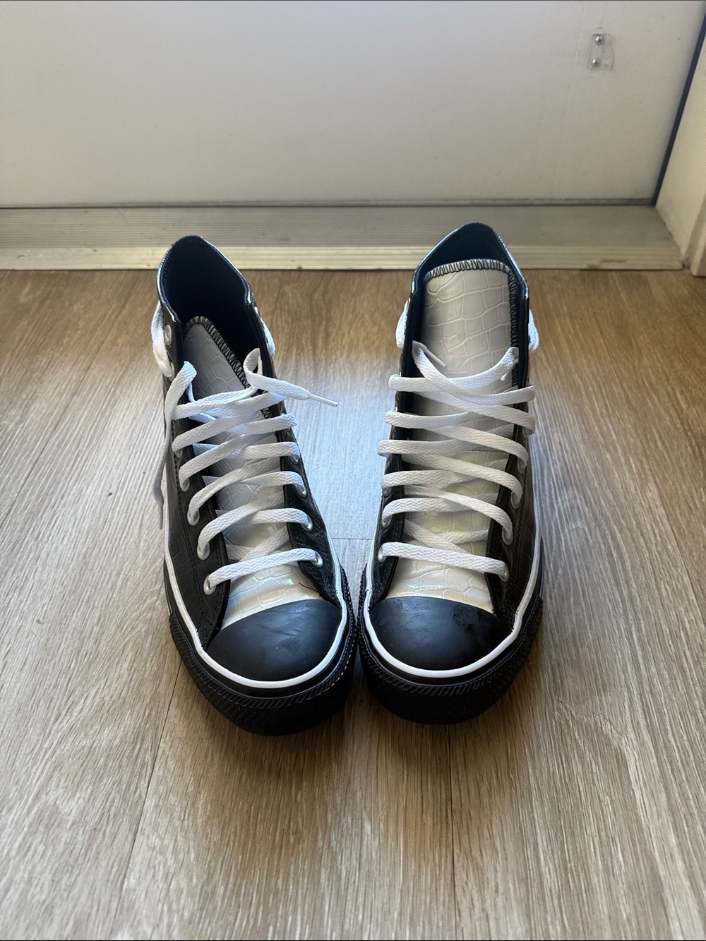 Black High-Top Croc-Texture Sneakers with White Accents